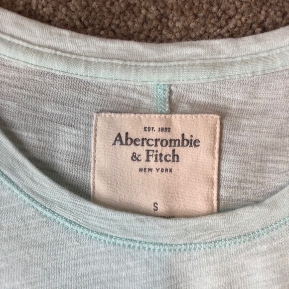 Tee - Picture 3 of 4